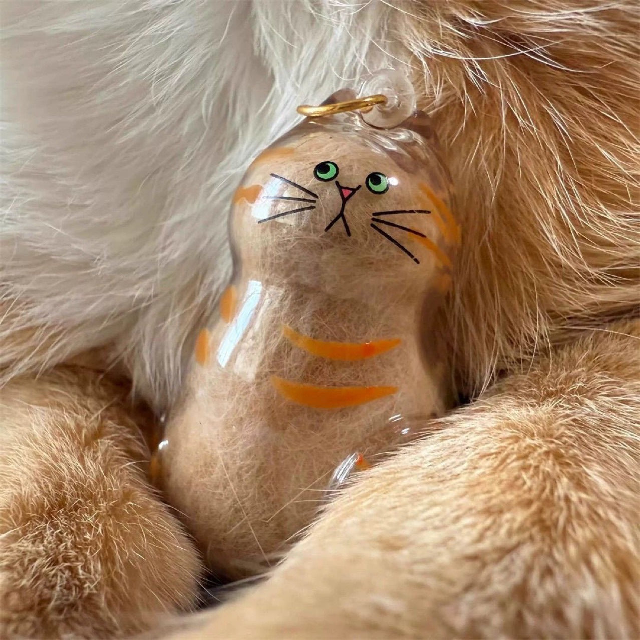 Transparent Cat and Dog Hair Storage Capsule